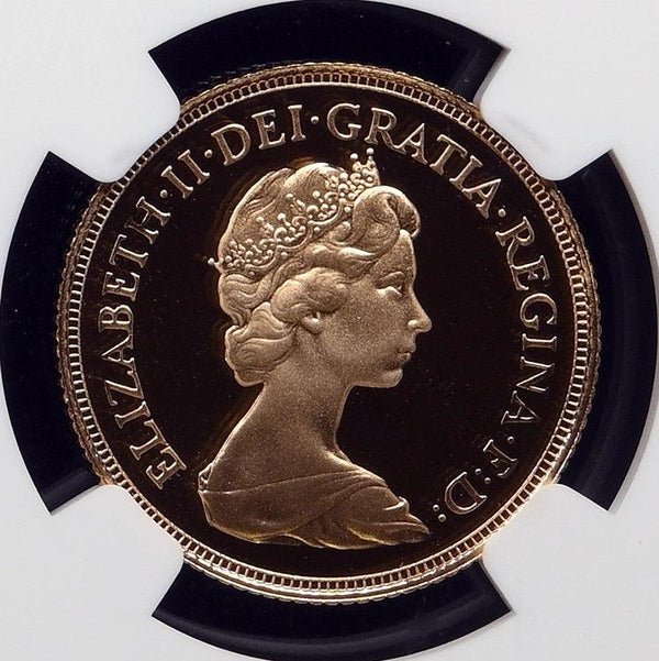 Arnold Machin portrait sovereign